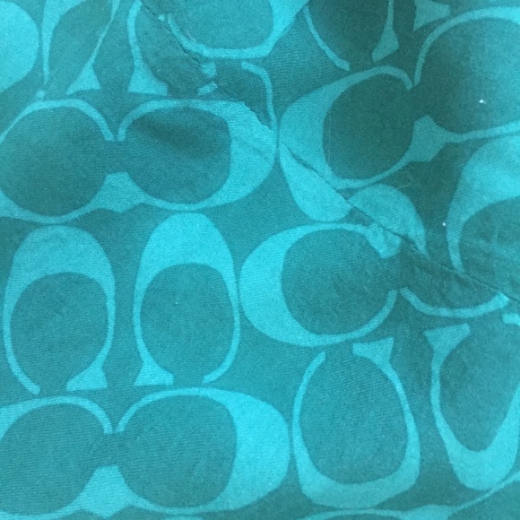 Sold - Green Coach Infinity Signature Logo Scarf - Picture 3 of 4